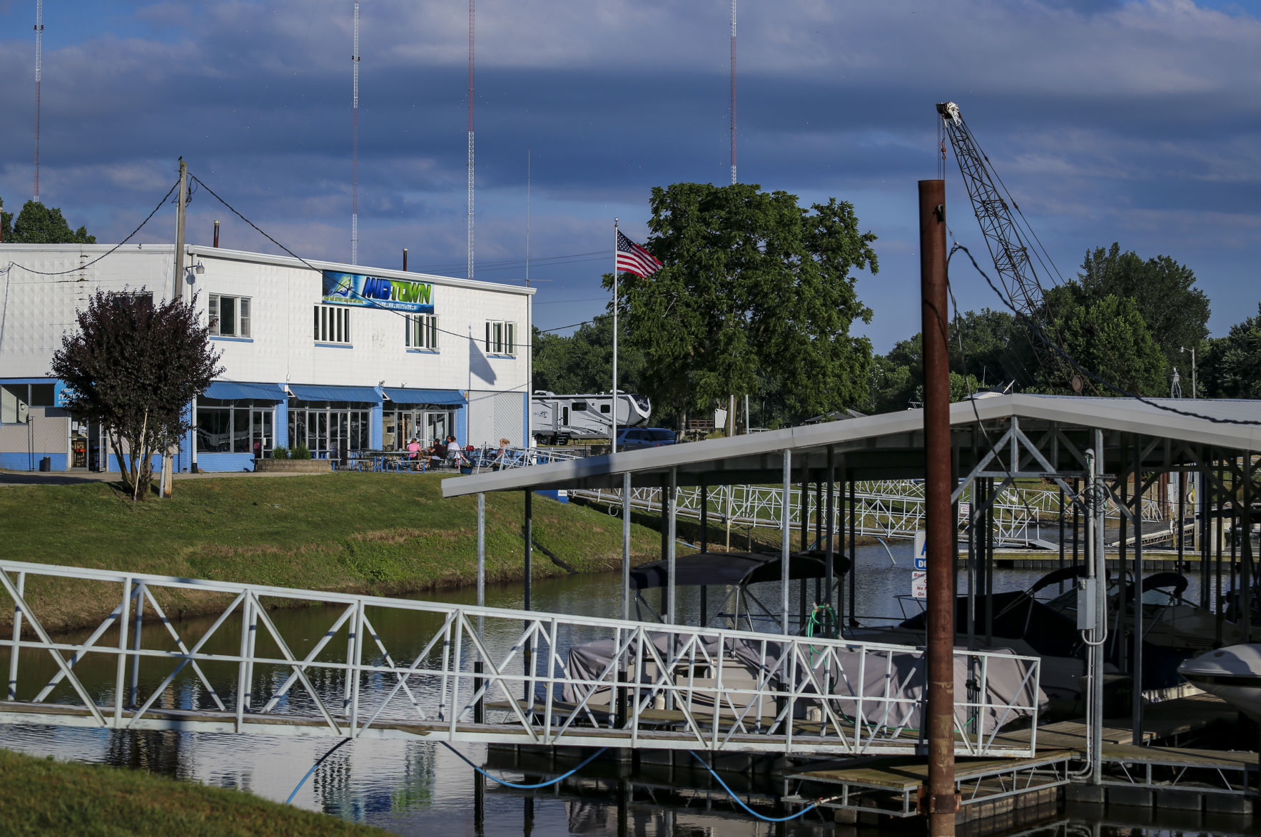 THE GREAT RIVER-0488
